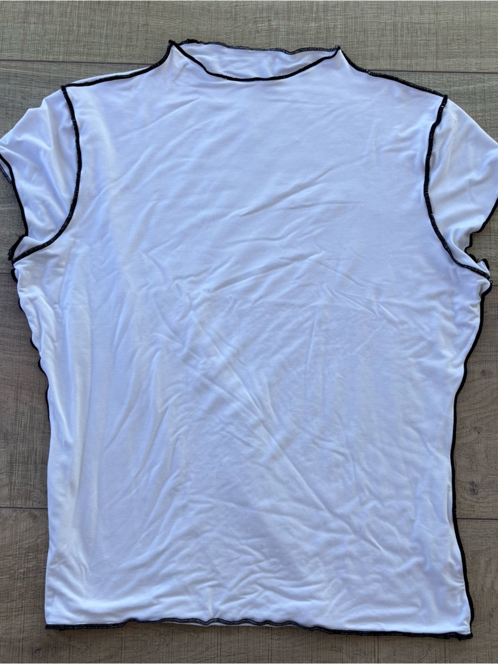 Dolan contrast stitch mock neck tee